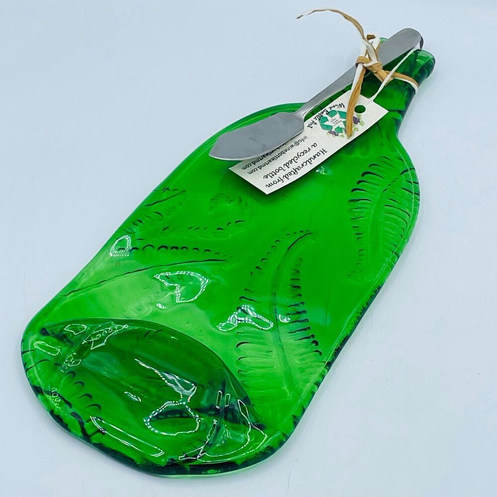 NEW Recycled Wine Bottle Cheese Serving Platter Green Glass Made in USA w/ knife